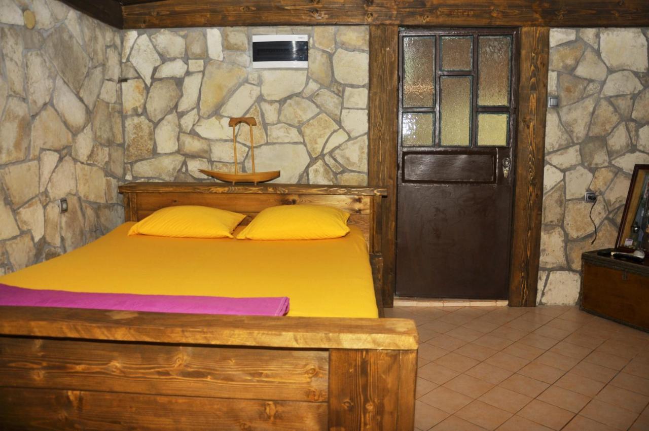 Skadar Lake House Virpazar Eksteriør billede